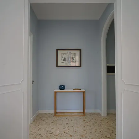 Ely House Apartment *