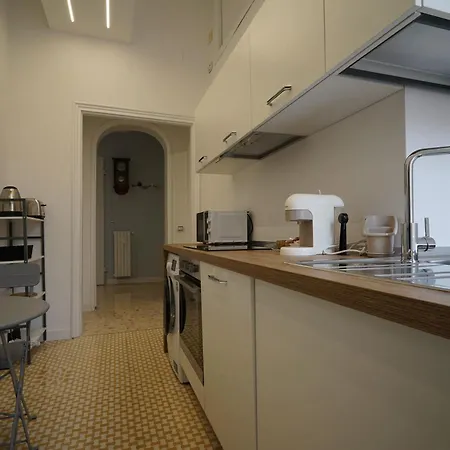 Ely House * La Spezia