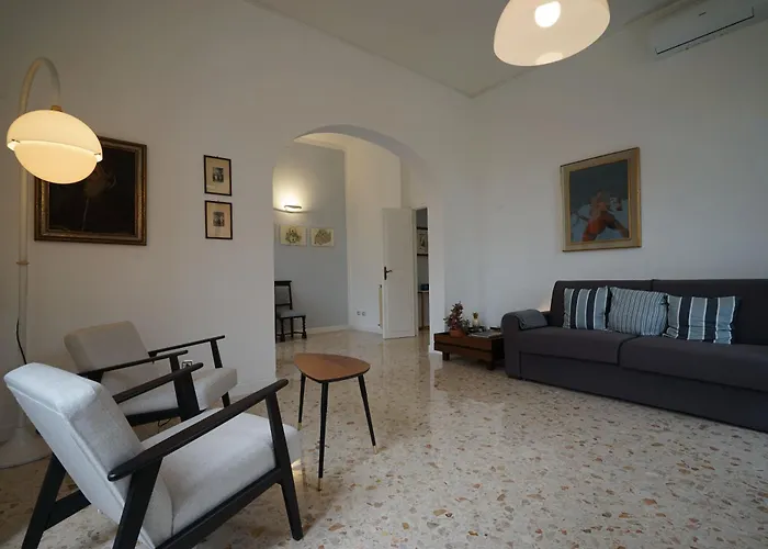 Ely House * La Spezia